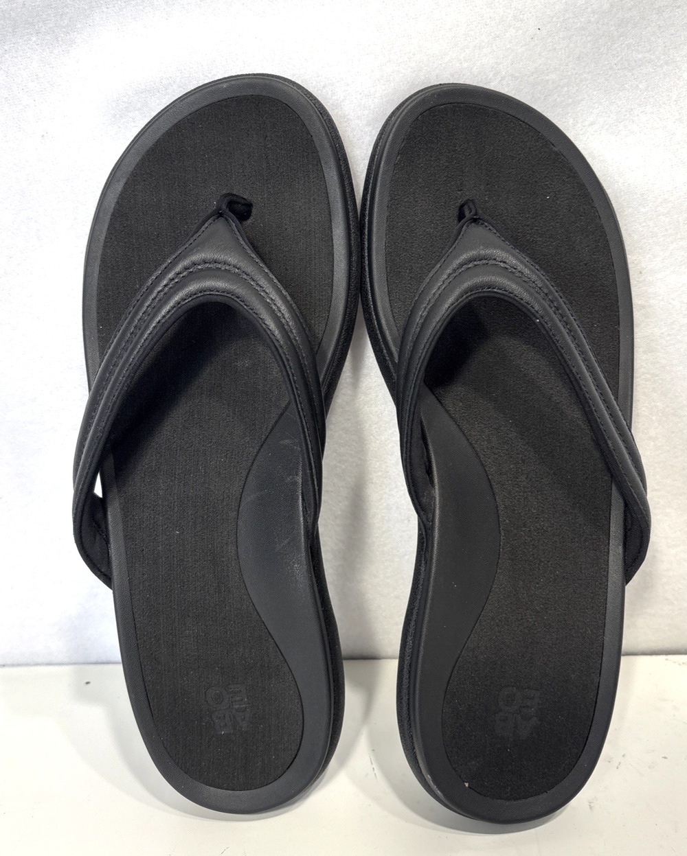 ABE0 Morgan Laguna Thin Strap Womens Size 9 Black Leather Flip-Flop Orthotic